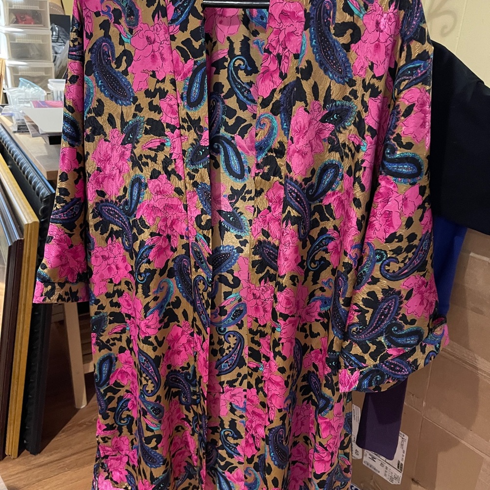 Cover up. Jacket. Robe. Size 2x